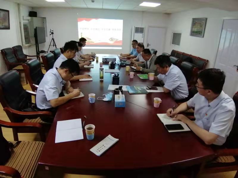 潘局6月25日在机关第六党支部参加“缅怀先烈守初心 学史力行担使命”主题当日活动并讲党课。.jpg